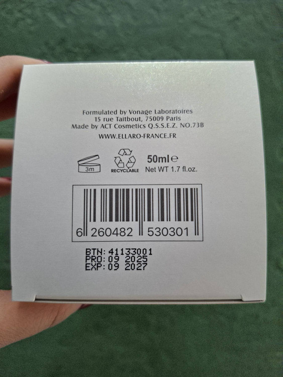 خرید کرم روشن کننده دارای Vitamin C الارو