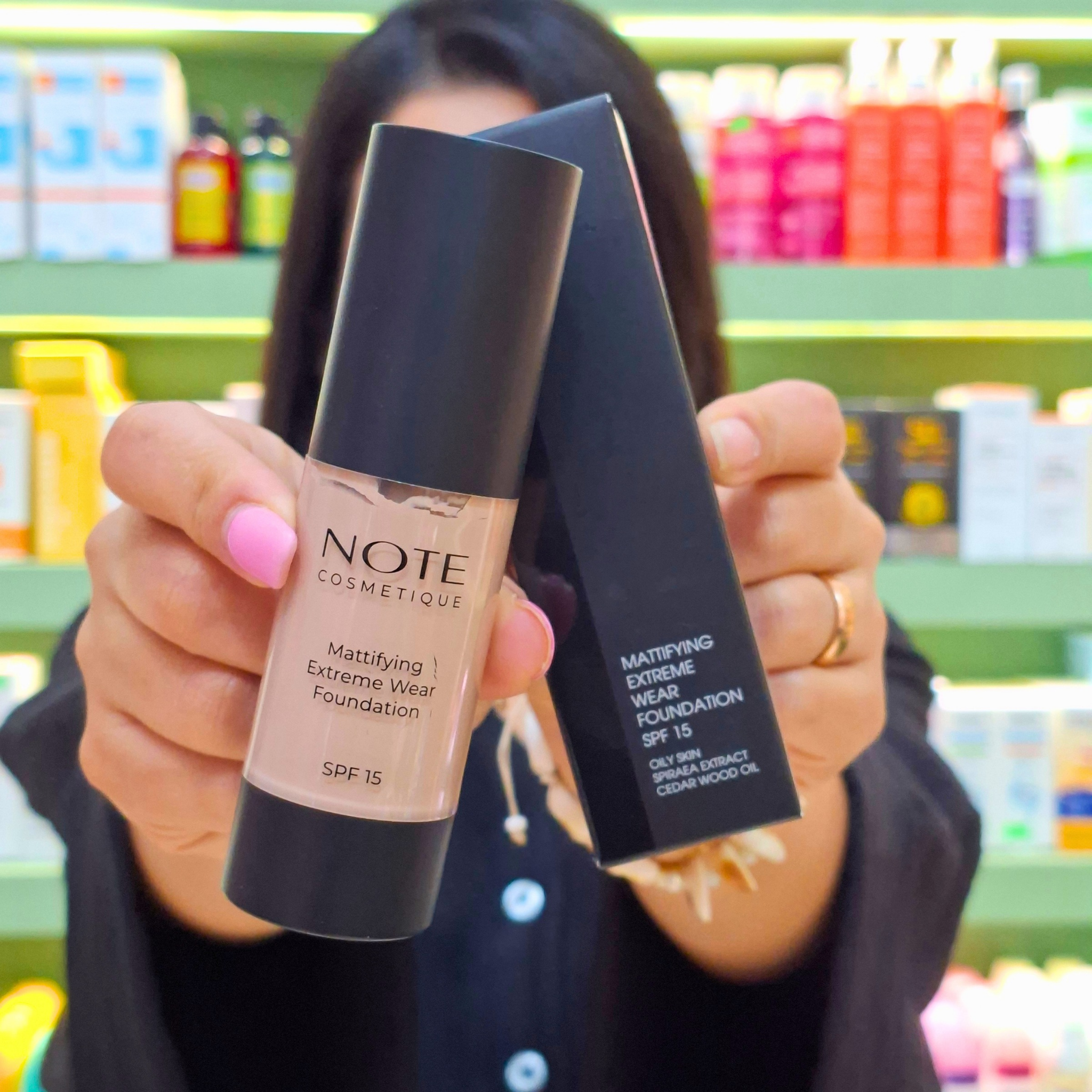 کرم پودر پمپی مات نوت مدل Mattifying Extreme Wear با SPF 15 حجم 35 میل