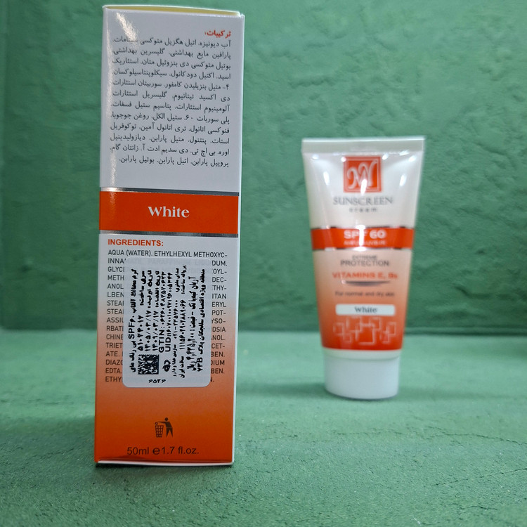 کرم ضد آفتاب مای مناسب پوست خشک و معمولی بی رنگ SPF60 حجم 50 میلی لیتر