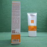 کرم ضد آفتاب کرم پودری هیدرودرم با SPF50 مناسب انواع پوست حجم 40 میلی لیتر