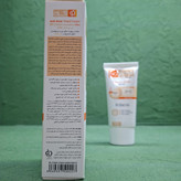 مرطوب کننده رنگی نو آکنه مدل BB با SPF20 مناسب پوست چرب و جوش دار حجم 40 میلی لیتر