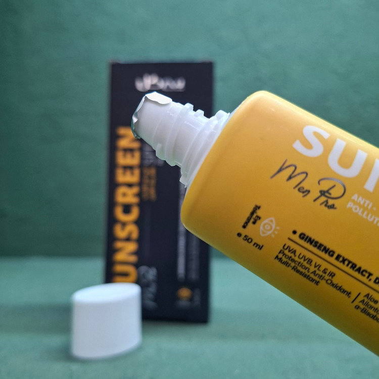 کرم ضد آفتاب فاقد رنگ آقایان سی گل spf 55