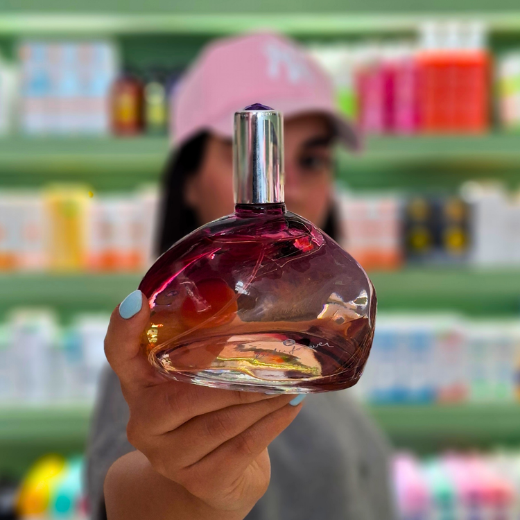 عطر ادوپرفیوم زنانه لولو کاستانیت مدل لولو رز حجم ۱۰۰ میلیلیتر